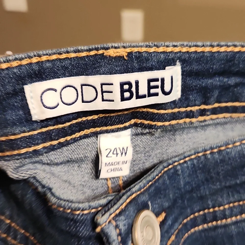 Code Bleu Jean's - Picture 4 of 4